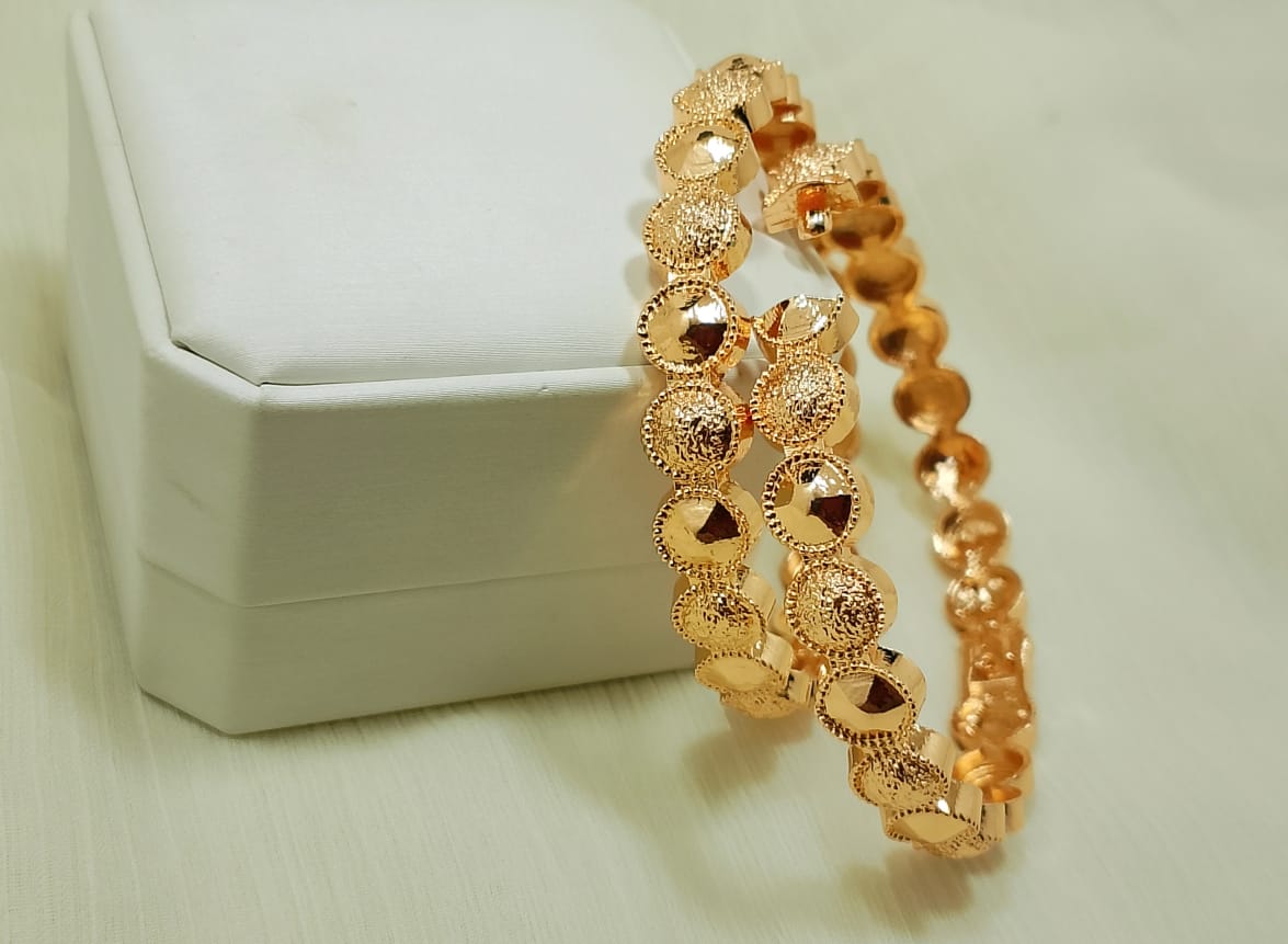 Printed 2 pieces gold plated bangles