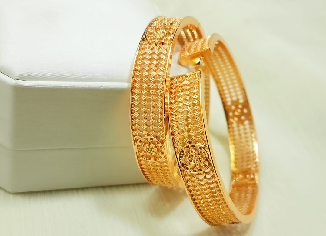 Printed 2 pieces gold plated bangles